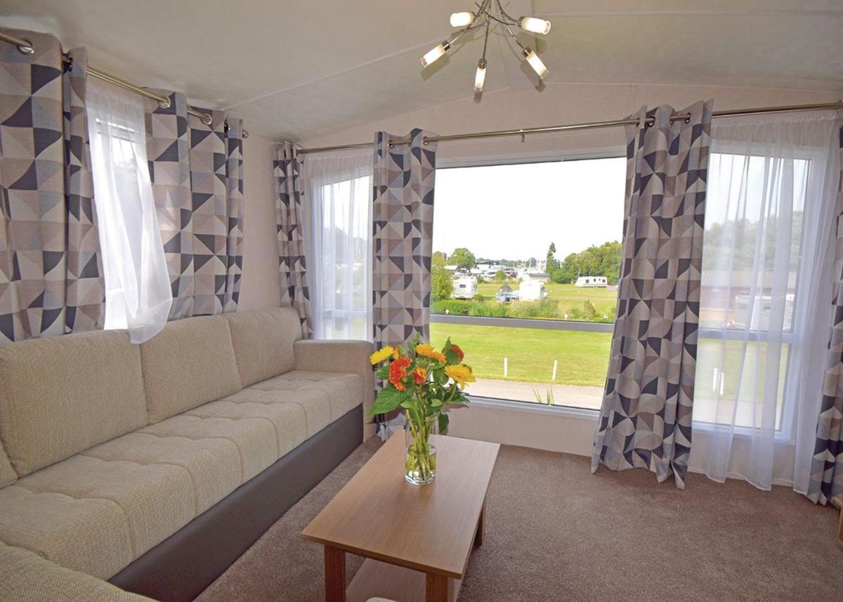 Mercury Yacht Harbour And Holiday Park Lower Swanwick Exterior foto